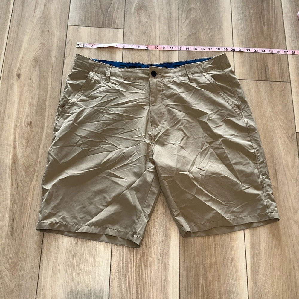 EUC Denali Brand Men’s Khaki Tan Athletic Dri Fabric Shorts Size 38 Waist